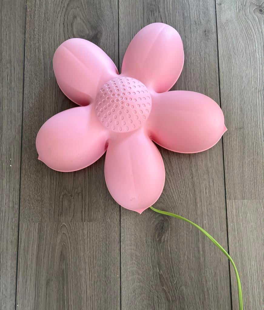 Ikea smila blomma Roze bloem wandlamp, Ophalen of Verzenden, Zo goed als nieuw, Kunststof, Kinderkamer