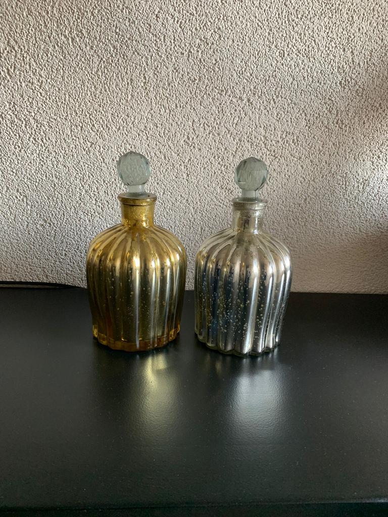 Glazen decoratie flessen, Ophalen, Zo goed als nieuw