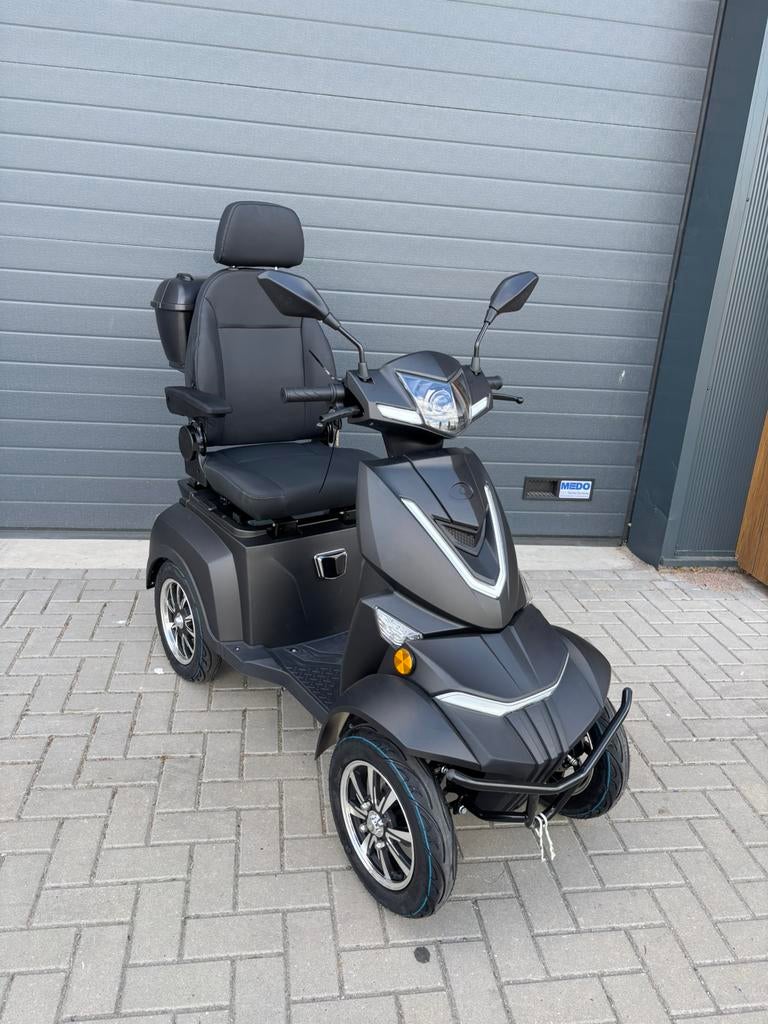 (Fabrieksnieuw) THOGO scootmobiel - 80 km bereik - 20km/u, Overige merken, Nieuw, Ophalen of Verzenden, 16 km/u of meer