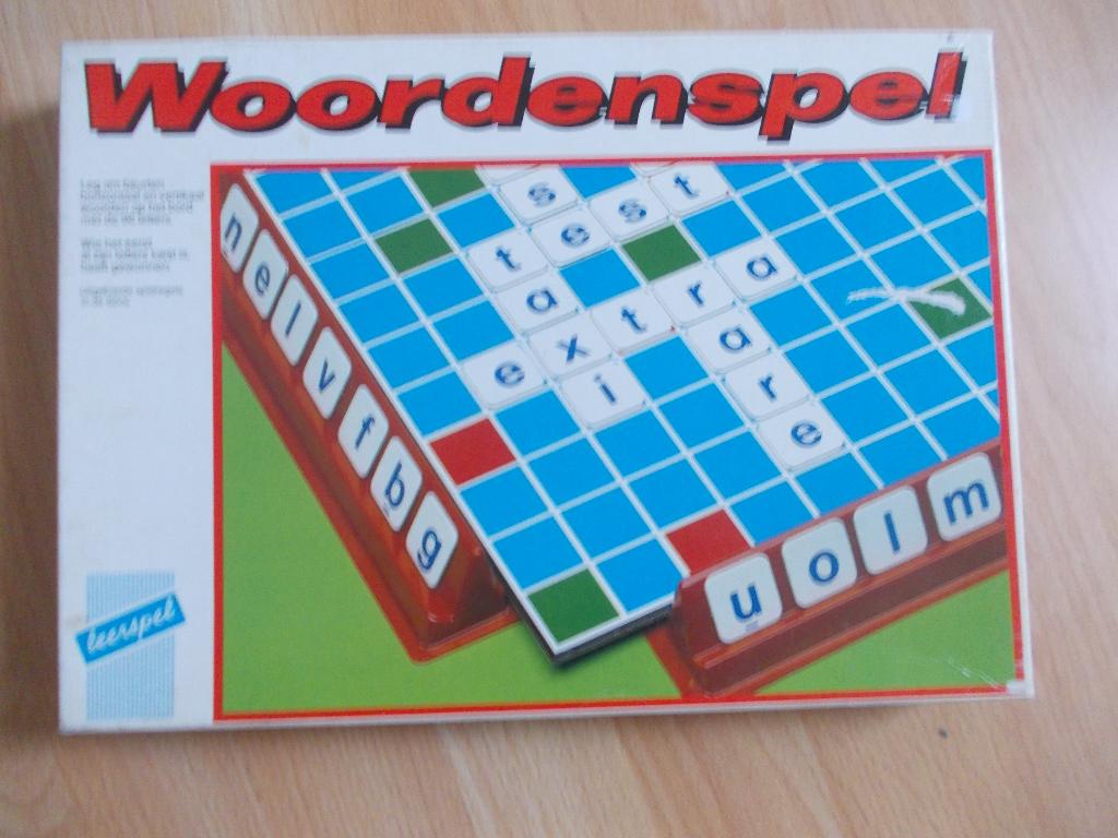 Woordenspel, leerspel van de Hema., Ophalen, Zo goed als nieuw
