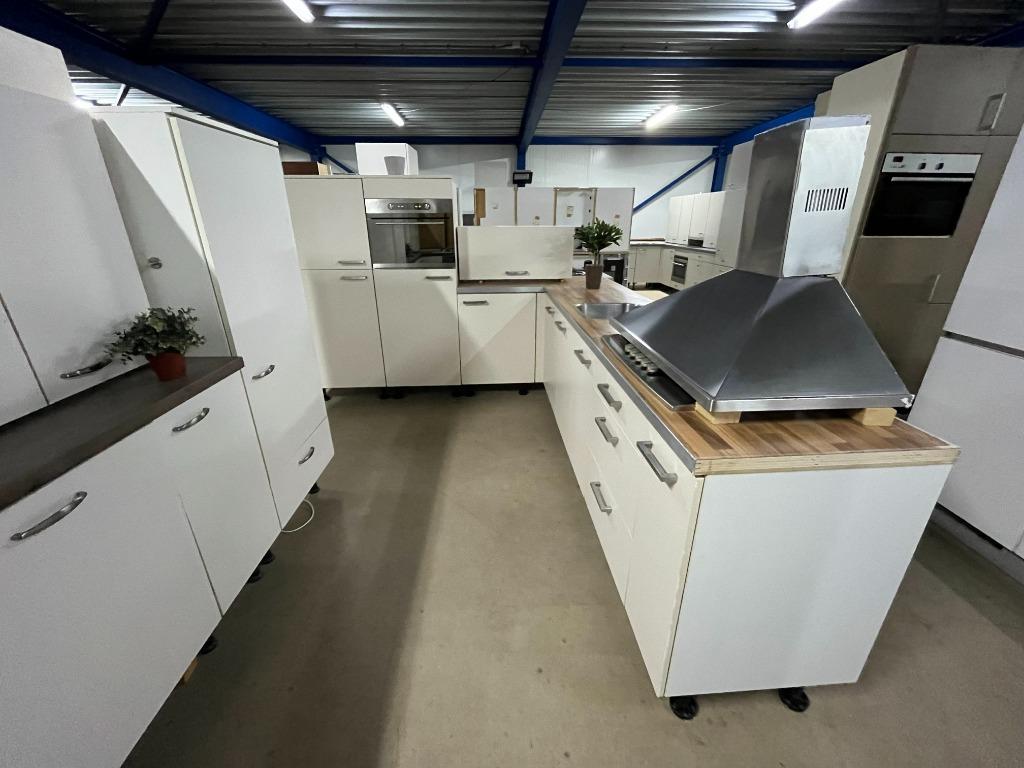 Complete Keuken Compleet met APP 2650 120Keukens op voorraad, Ophalen of Verzenden, Zo goed als nieuw, Met kookeiland