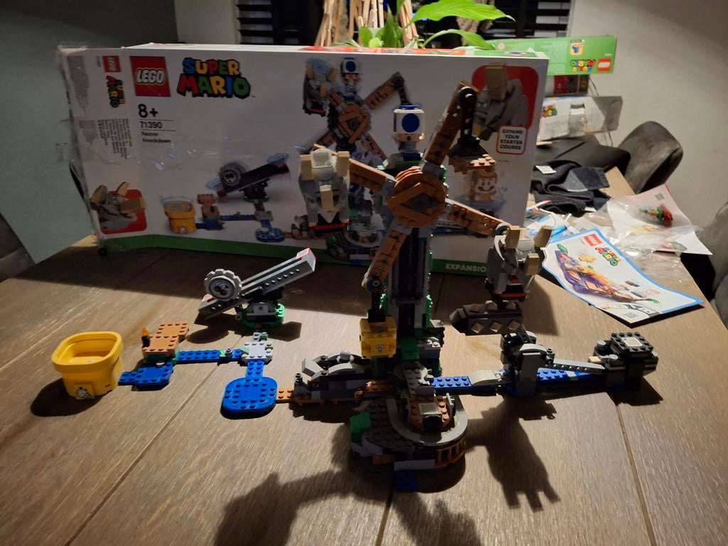 Mario lego Reznor Knockdown, Ophalen of Verzenden, Zo goed als nieuw, Complete set, Lego