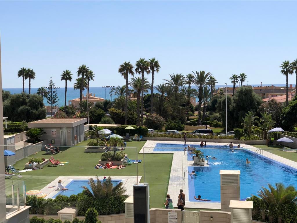 2 Slaapkamer Luxe App met Zeezicht + AAN Zee La Mata Beach, 5 personen, Dorp, 2 slaapkamers, Aan zee