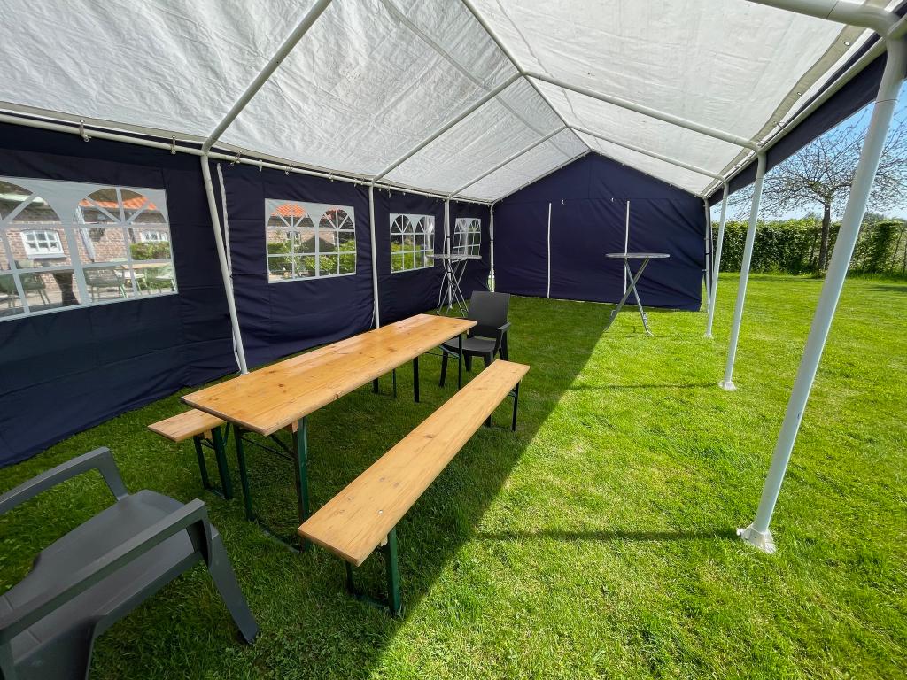 Biertafels te huur, Ophalen, Zo goed als nieuw, Verjaardag