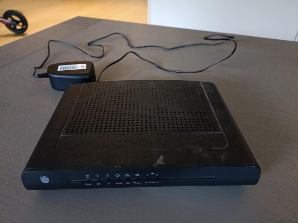 Technicolor TC7200 Router met Modem, Computers en Software, Routers en Modems, Ophalen of Verzenden, Gebruikt, Router met modem