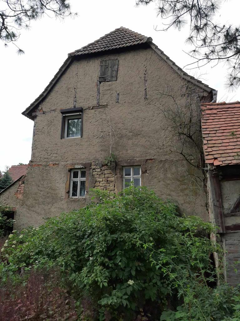 Prachtig vakwerkhuis in de Südharz met grote ommuurde tuin, Huizen en Kamers, Buitenland, 120 m², 8 kamers, Dorp, Woonhuis