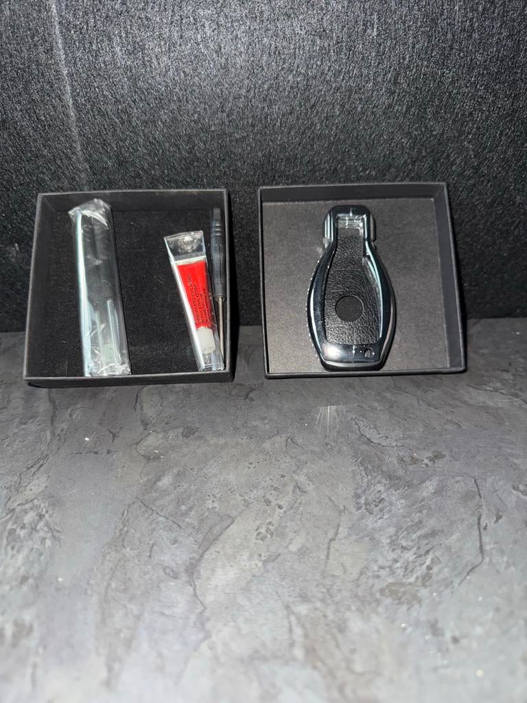 Mercedes sleutel hoesje, Verzamelen, Sleutelhangers, Nieuw, Merk, Ophalen
