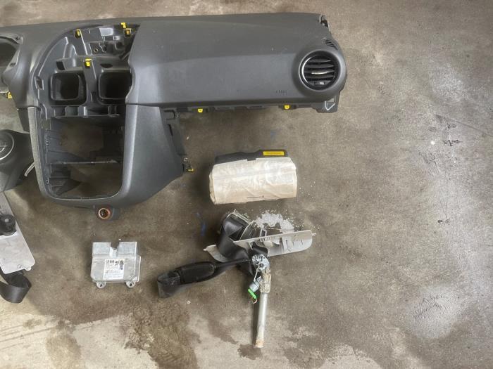 Airbag set + dashboard van een Opel Corsa, Gebruikt, -, Verzenden, -