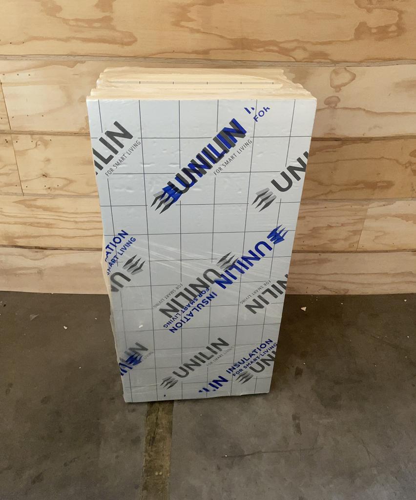 Te koop grote partij 10 cm dik met mes en groef A en B keuze, Nieuw, Ophalen of Verzenden, Hardschuim (Pir), 15 m² of meer