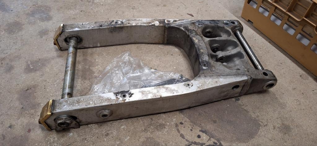 Ducati ST4S Monster Aluminium Achterbrug, Motoren, Onderdelen | Ducati, Ophalen of Verzenden, Gebruikt