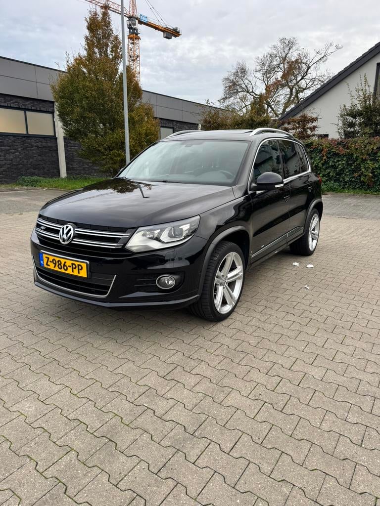 Volkswagen Tiguan 2.0 TSI 132KW/180PK 4M 7-DSG 2012 Zwart, Automaat, 4 cilinders, 1984 cc, 179 pk
