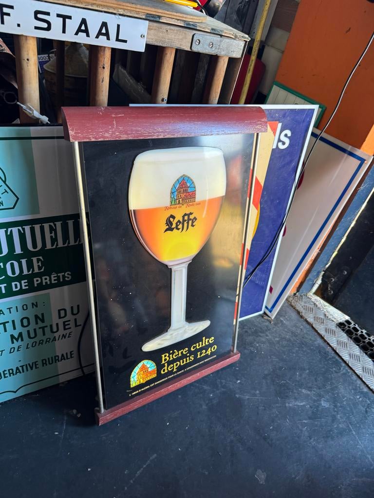 Leffe Bier oude Reclame Lichtbak, Antiek en Kunst, Ophalen