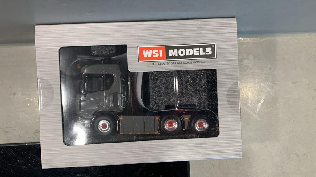 WSI Scania I CR20N van triest hoogeveen, nieuw, Hobby en Vrije tijd, Ophalen of Verzenden, Zo goed als nieuw, Bus of Vrachtwagen