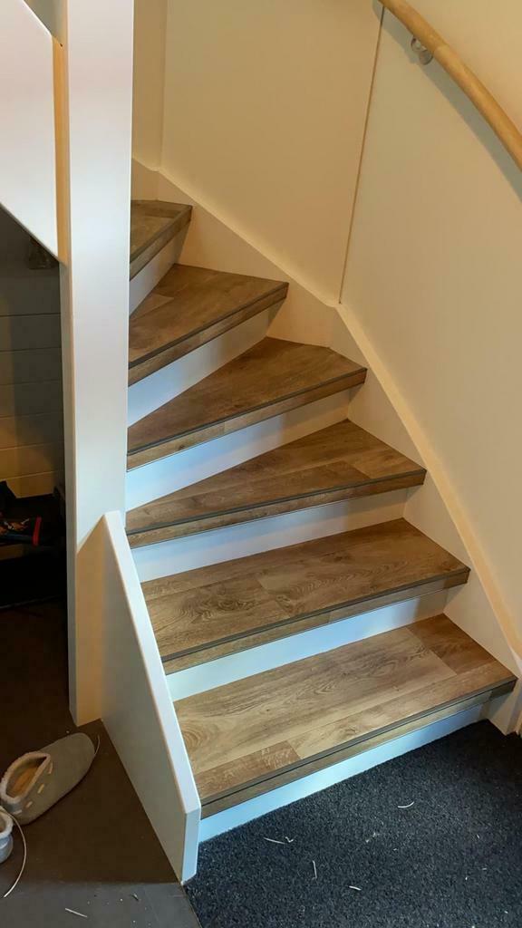Trap bekleden met pvc Nu voor maar 850 euro incl montage, Garantie, Laminaat of Parket