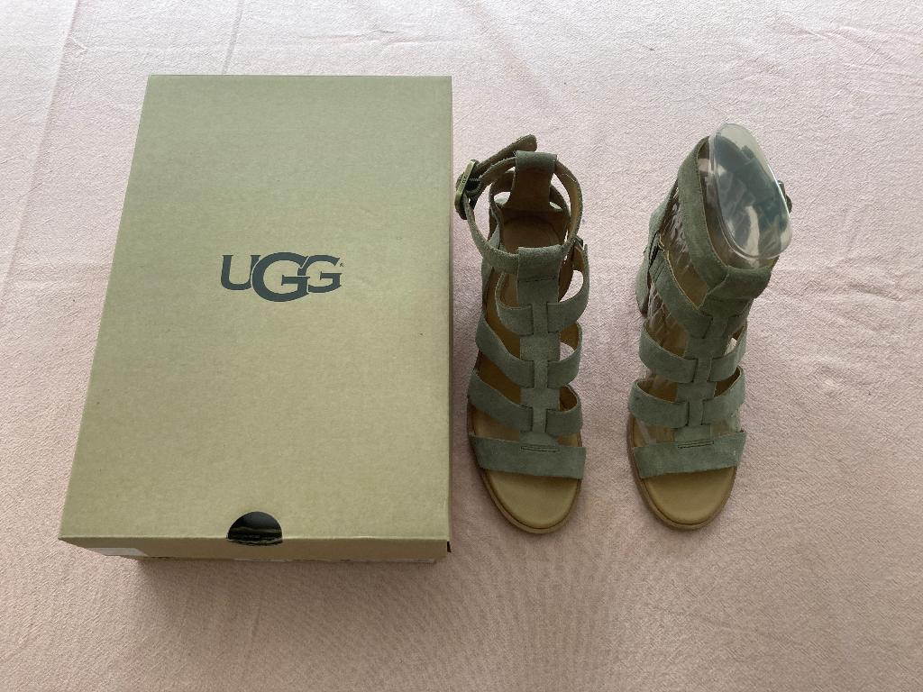 Ugg leren schoenen w macayla suède open nieuw maat 37 doos!, UGG, Nieuw, Ophalen of Verzenden, Schoenen met hoge hakken