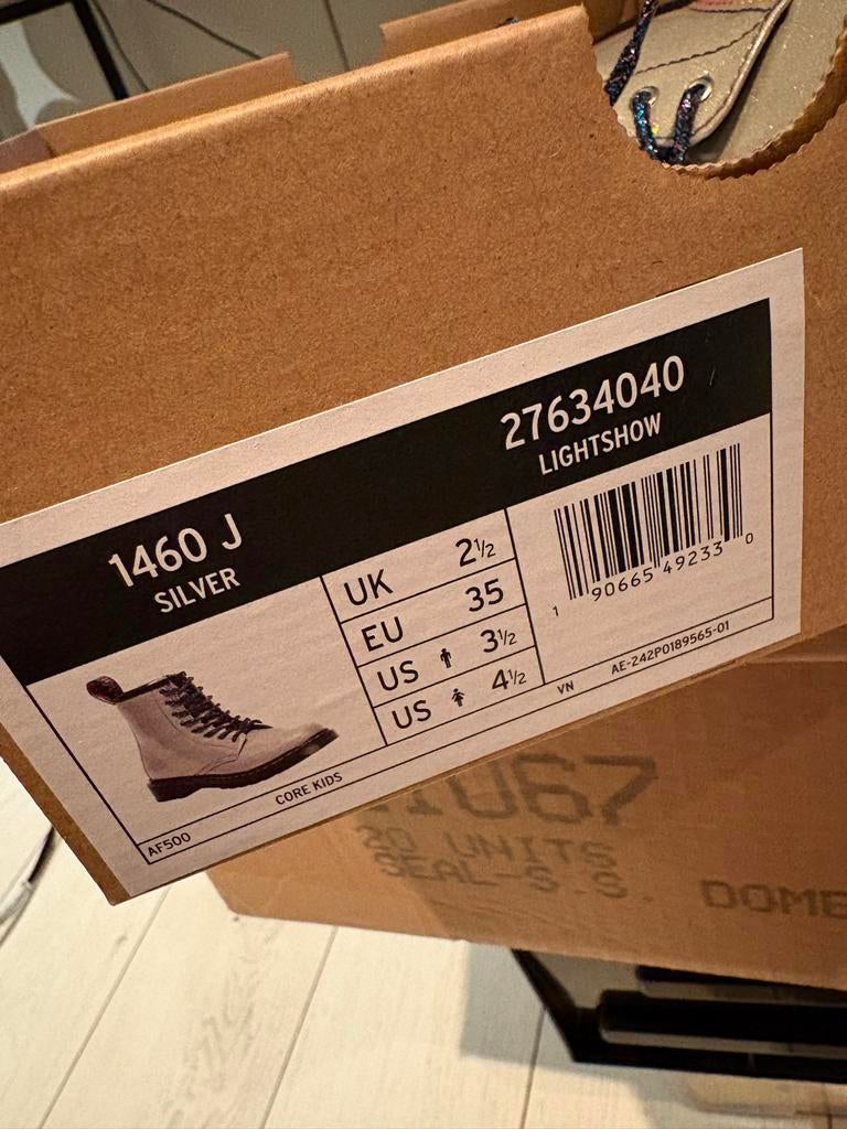 Nieuwe Dr Martens boots maat 35, Ophalen, Nieuw, Meisje, Laarzen