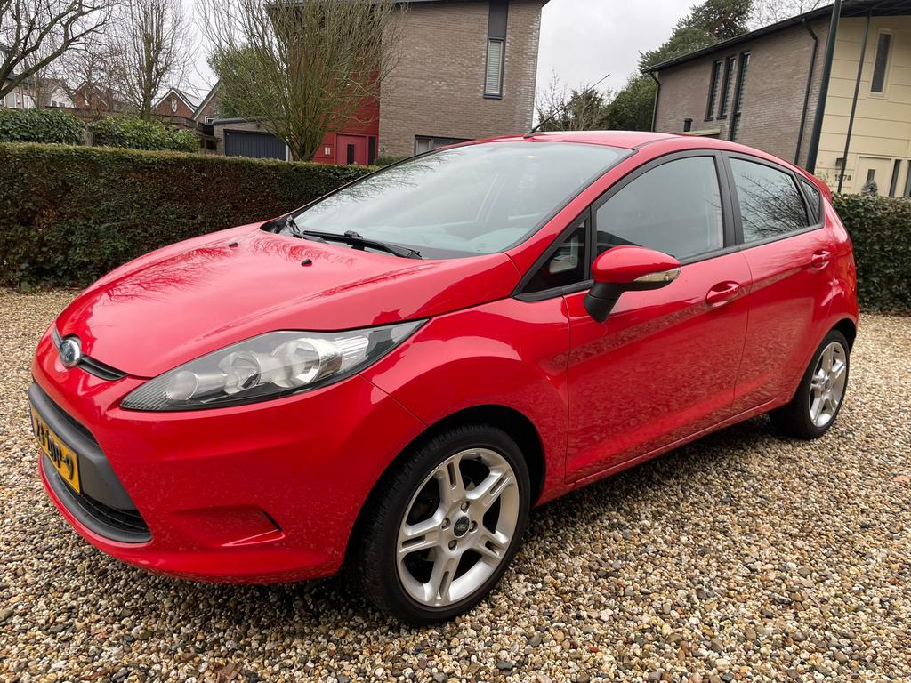 Ford Fiësta 1.25 44KW 5DR 2010 Rood, Voorwielaandrijving, Stof, 4 cilinders, Origineel Nederlands