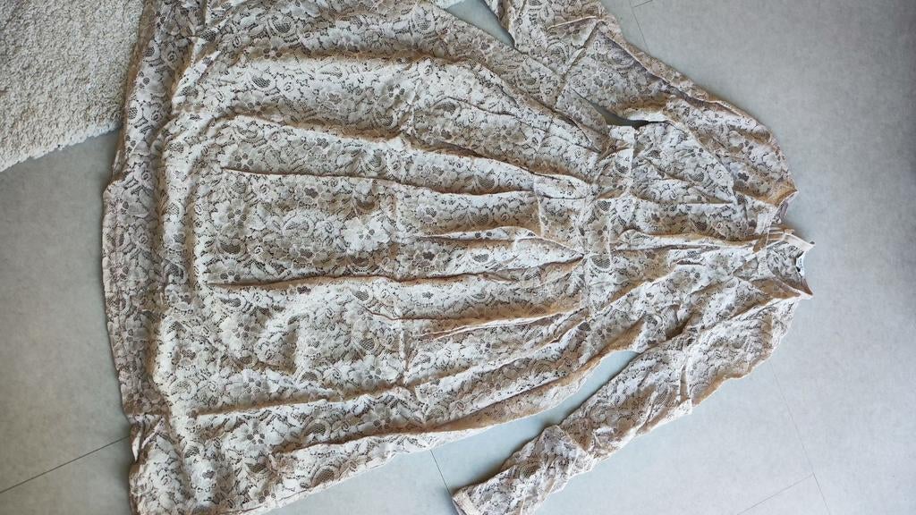 Guess kanten jurk, maat S, gloednieuw, Guess, Beige, Ophalen of Verzenden, Zo goed als nieuw