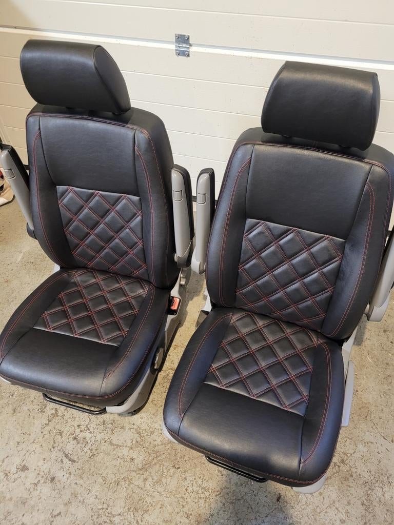 Volkswagen T5/T6 stoelen 4 armsteunen rode ruiten, Auto-onderdelen, Ophalen, Nieuw, Volkswagen