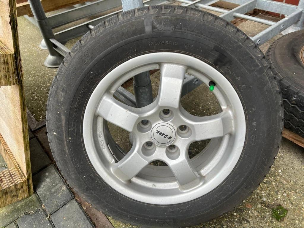 winterbanden 195-65-15, Gebruikt, 15 inch, Band(en), Personenwagen