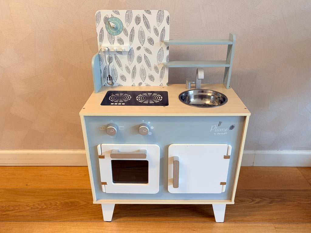 Adorable Janod Kids Play kitchen - in good condition, Ophalen, Zo goed als nieuw