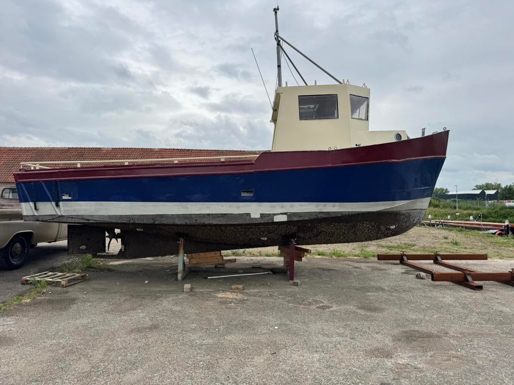 Leuke viskotter/werkscheepje 7.00x3.00 meter., Ophalen, Staal, Binnenboordmotor, 6 meter of meer