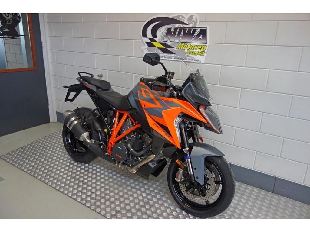 KTM 1290 Super Duke GT, 2 cilinders, KTM, Motorrijbewijs A, Bedrijf