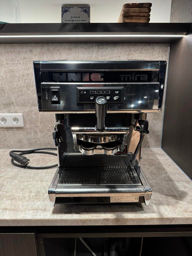 Unic Mira Espresso Machine - pro gebruik! Doe een goed bod!, Stoompijpje, Koffiepads en cups, Gebruikt, Espresso apparaat