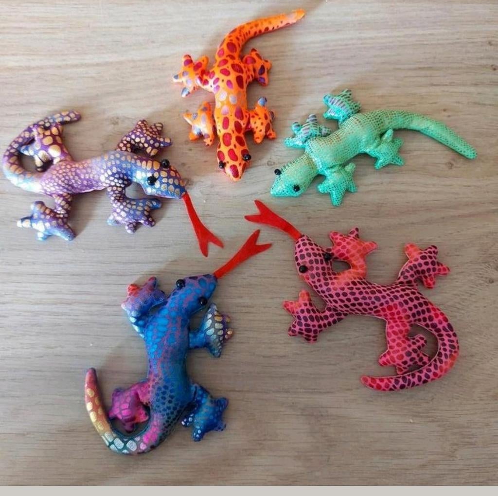 NIEUW*5 STOFFEN SALAMANDERS*ZAND GEVULD*GEKKO*SALAMANDER, Verzenden, Nieuw