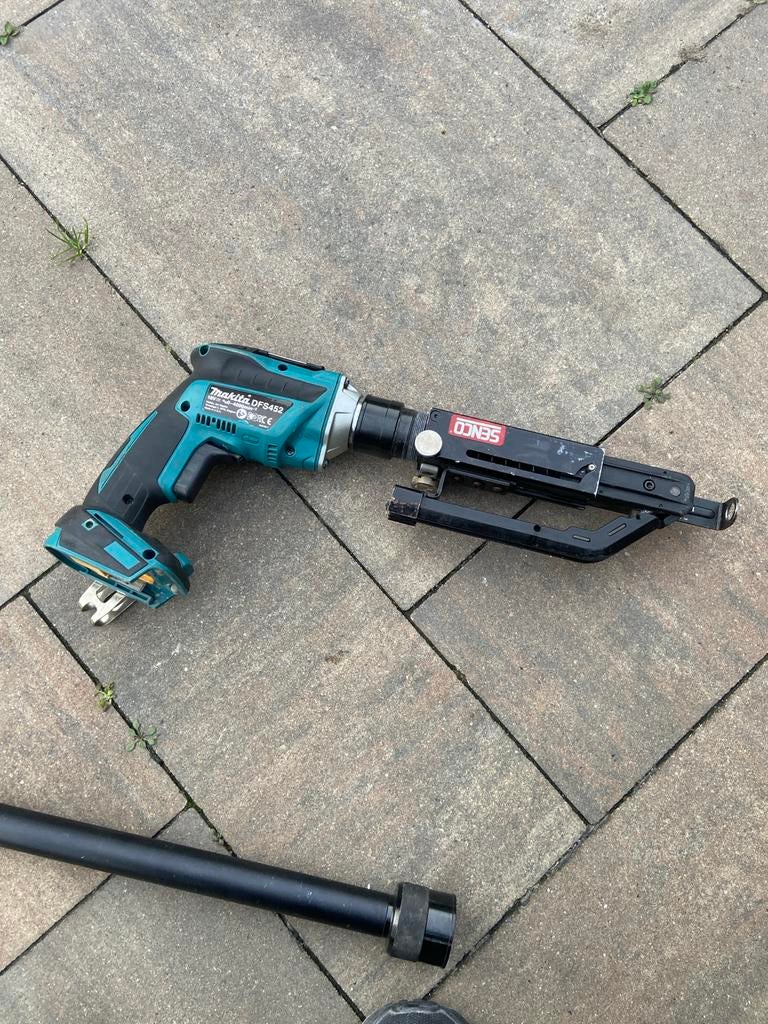 Makita DFS452 Schroefmachine, Gebruikt, Variabele snelheid, Ophalen of Verzenden, Boor- en Schroefmachine