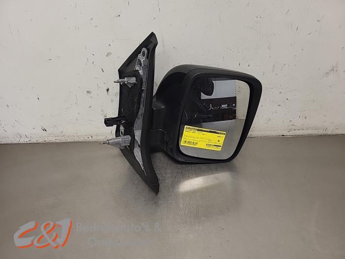 Buitenspiegel rechts van een Renault Trafic, Gebruikt, -, Renault, -