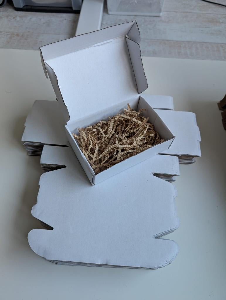 26 Vouwdoosjes wit 15x10,4x4,2 cm, Doos, Opvouwbaar, Minder dan 50 cm, Ophalen of Verzenden