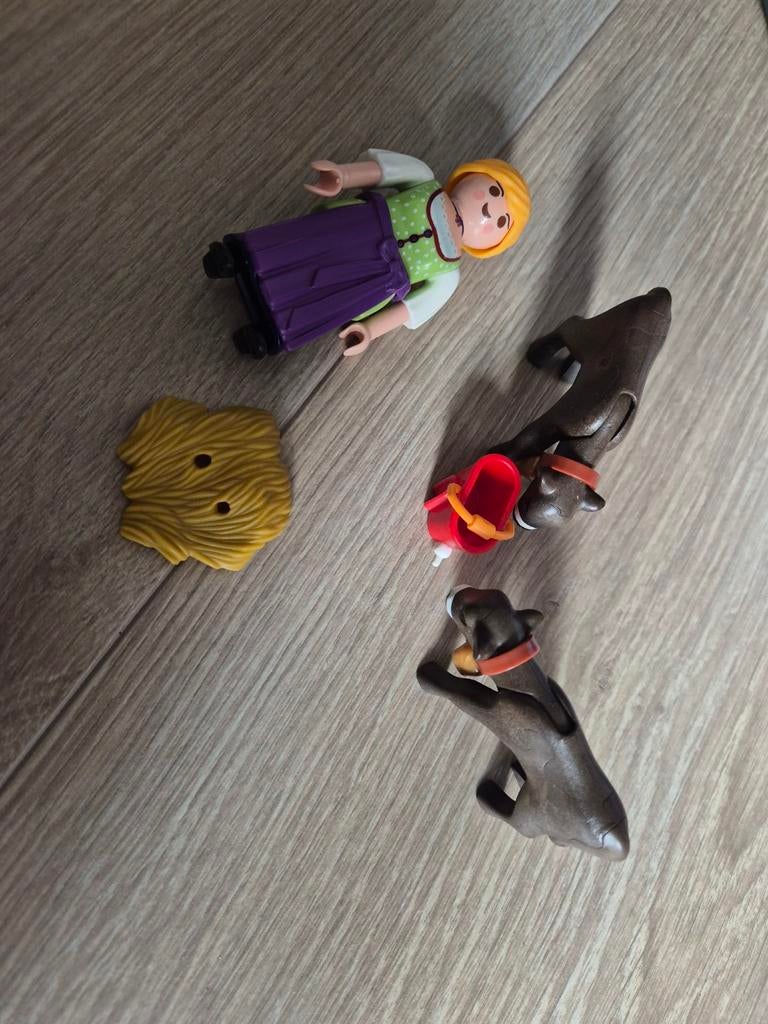 Playmobil 4778 boerin met kalfjes, Ophalen of Verzenden, Gebruikt, Complete set