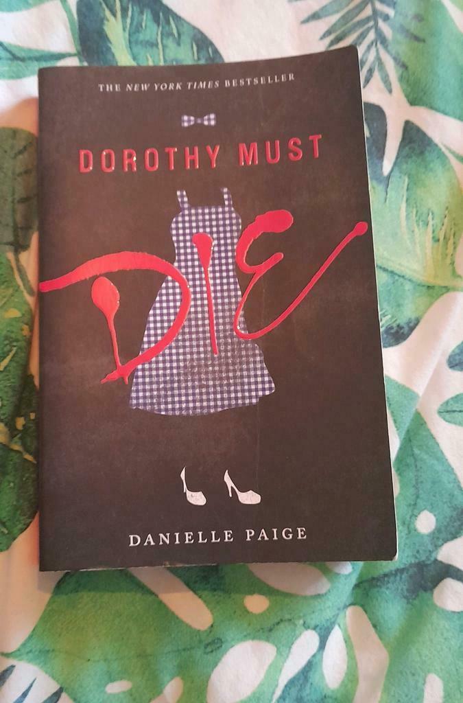 Danielle Paige: Dorothy must die (Wicked), paperback Engels, Ophalen of Verzenden