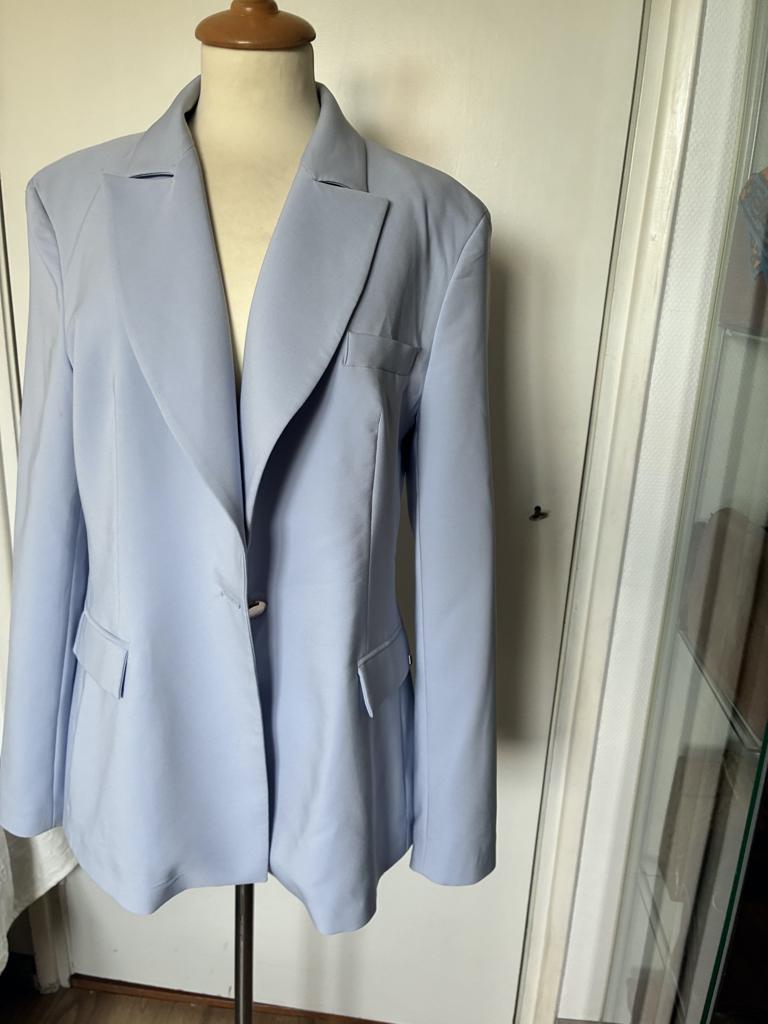 KOCCA baby-blue pak. Jasje 48 broek 50 (Italiaanse maten), Maat 38/40 (M), Kostuum of Pak, Blauw, Ophalen of Verzenden
