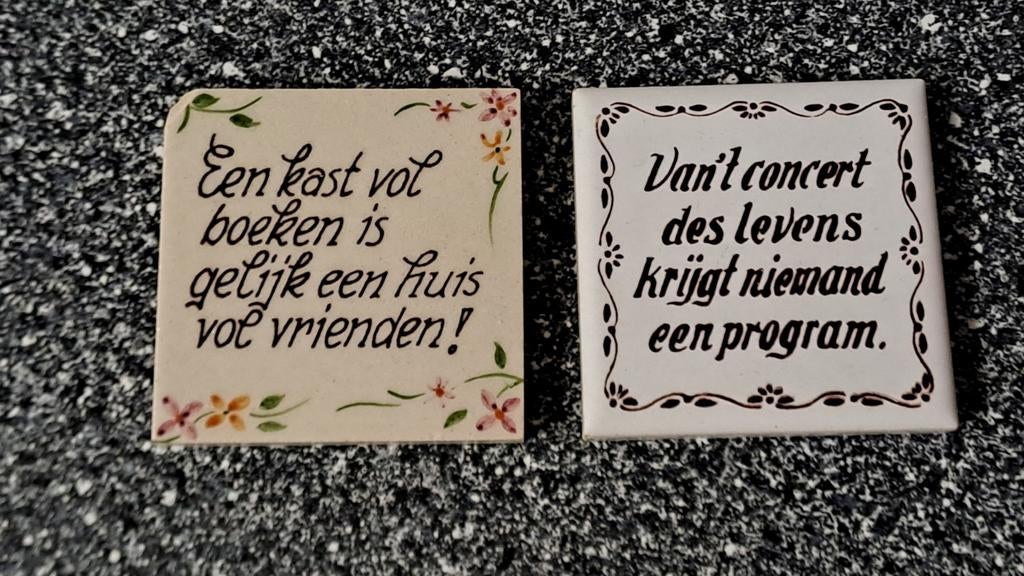 Vintage mini tegeltjes met spreuken, Antiek en Kunst, Antiek | Wandborden en Tegels, Ophalen of Verzenden