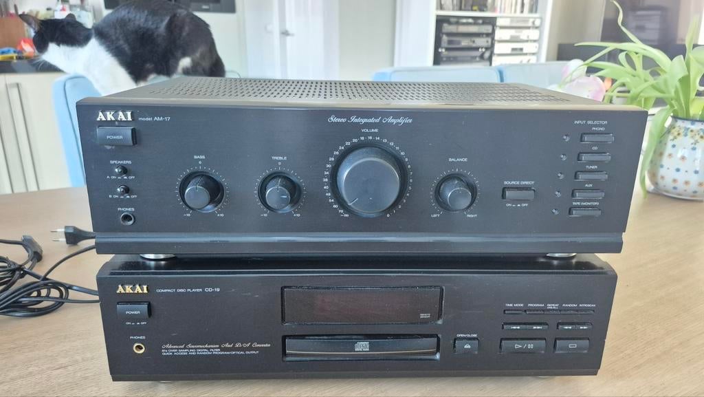 Akai AM-17 Stereo Versterker & CD-19 Speler, Ophalen, Gebruikt, Stereo, Minder dan 60 watt