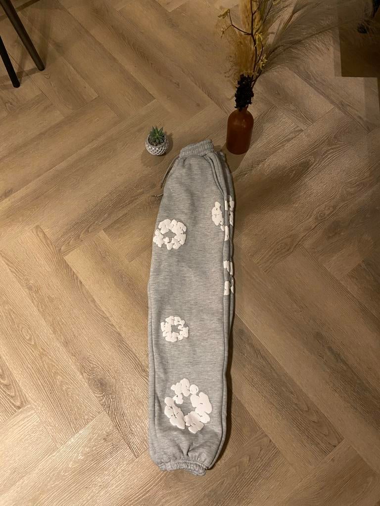 Denim Tears Grijze Trainingsbroek - Zo goed als nieuw, Kleding | Dames, Ophalen of Verzenden, Zo goed als nieuw, Grijs