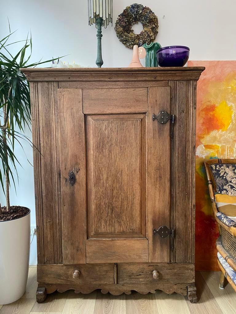 Antieke eikenhouten spinde 18e eeuw, Ophalen