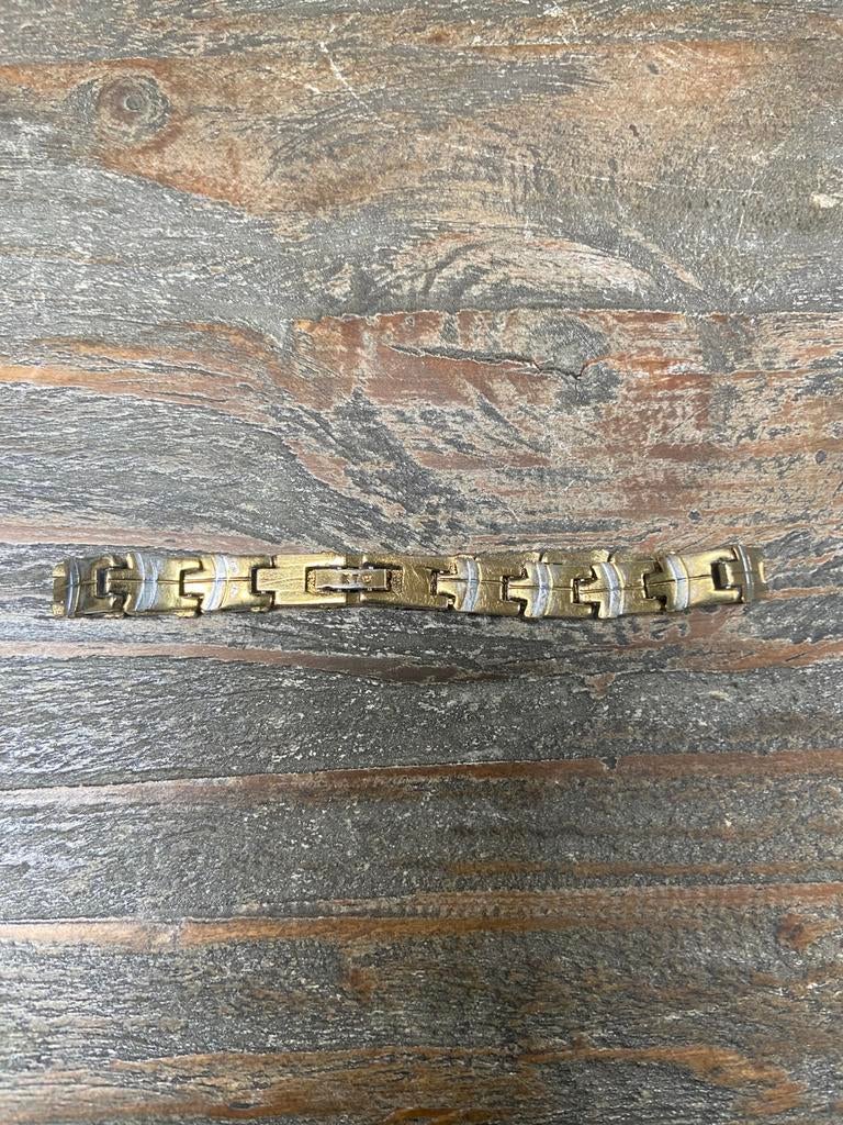 Leuke goud- en zilverkleurige armbandje van KTO, Ophalen of Verzenden, Gebruikt, Goud, Overige materialen
