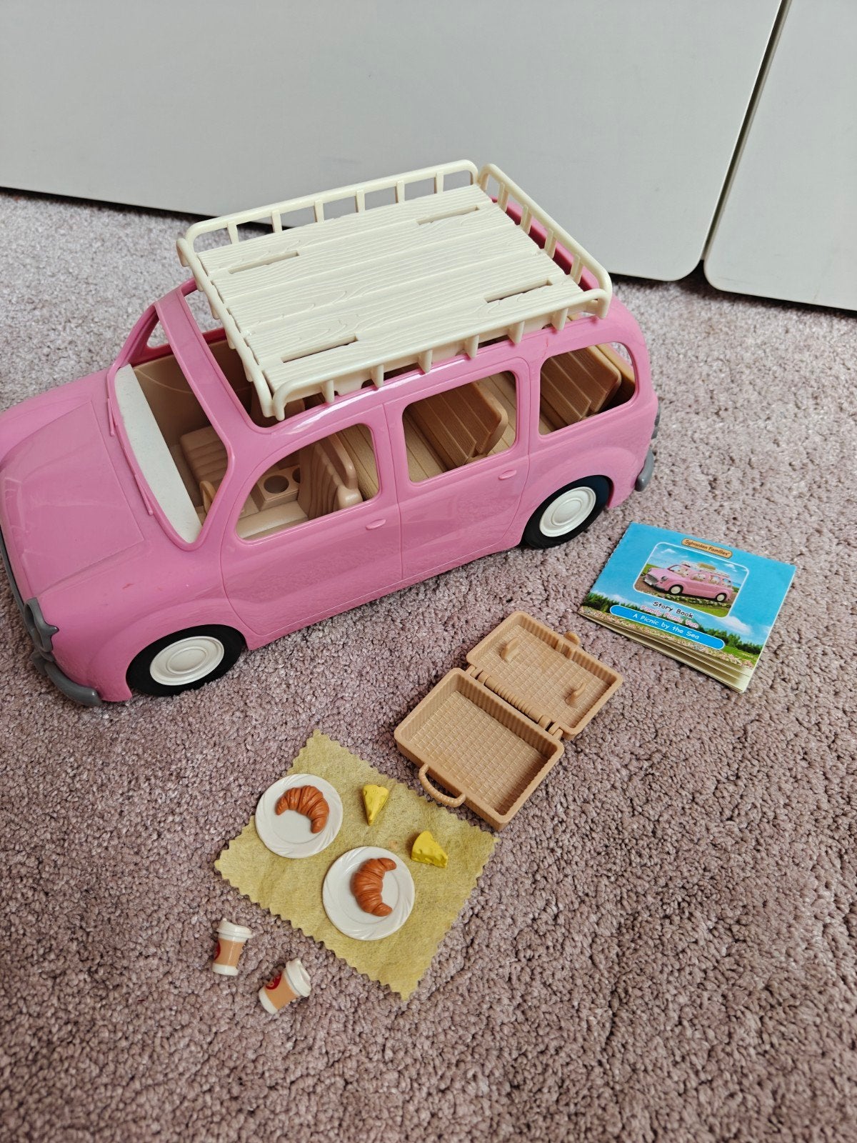 Sylvanian Families Roze Familie Picknick Van Compleet, Ophalen of Verzenden, Zo goed als nieuw