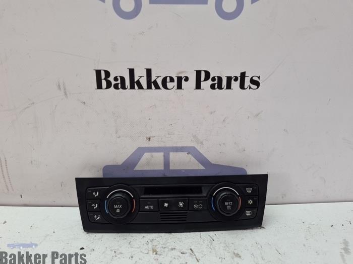 Kachel Bedieningspaneel van een BMW 1-Serie, Gebruikt, -, -, Ophalen of Verzenden