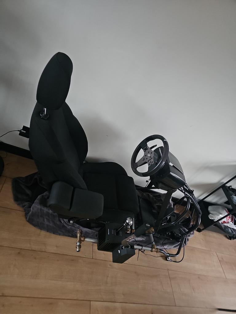 Complete Fanatec Playseat met Auto Stoel - Z.G.A.N., Spelcomputers en Games, Ophalen, Zo goed als nieuw