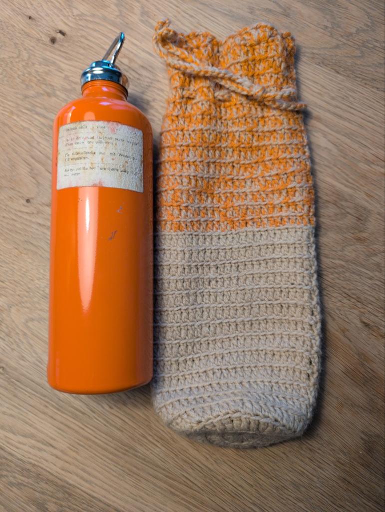 Oranje kruik met gehaakte hoes, Ophalen of Verzenden