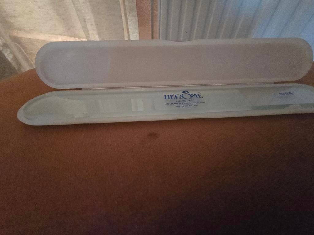 NIEUWE HEROME GLASVIJL + BEWAARBOX -INFO ZIE ADVERTENTIE, Ophalen of Verzenden, Nieuw, Overige kleuren, Handen en Nagels