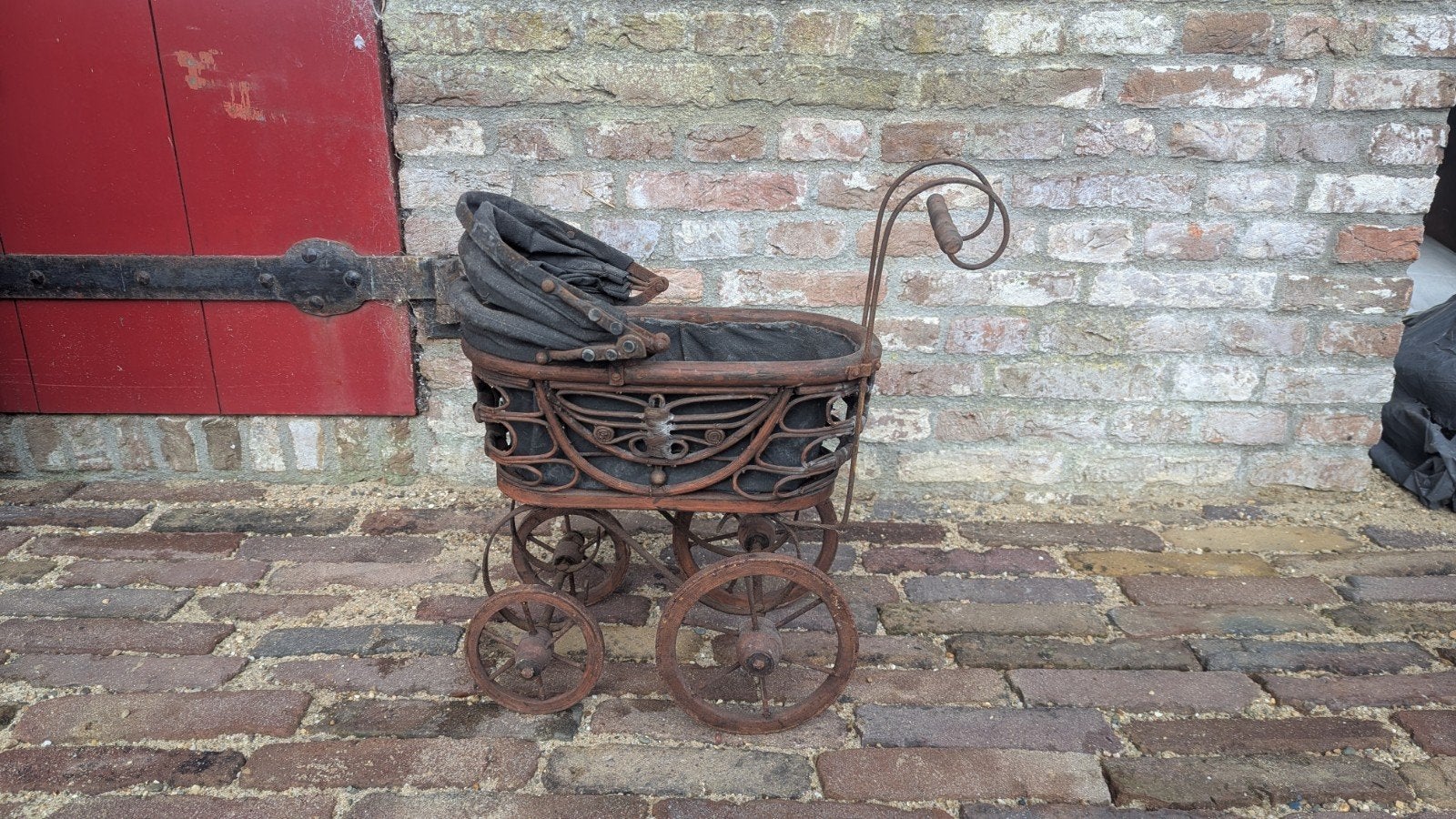 Antieke poppen wagen, Antiek en Kunst, Ophalen