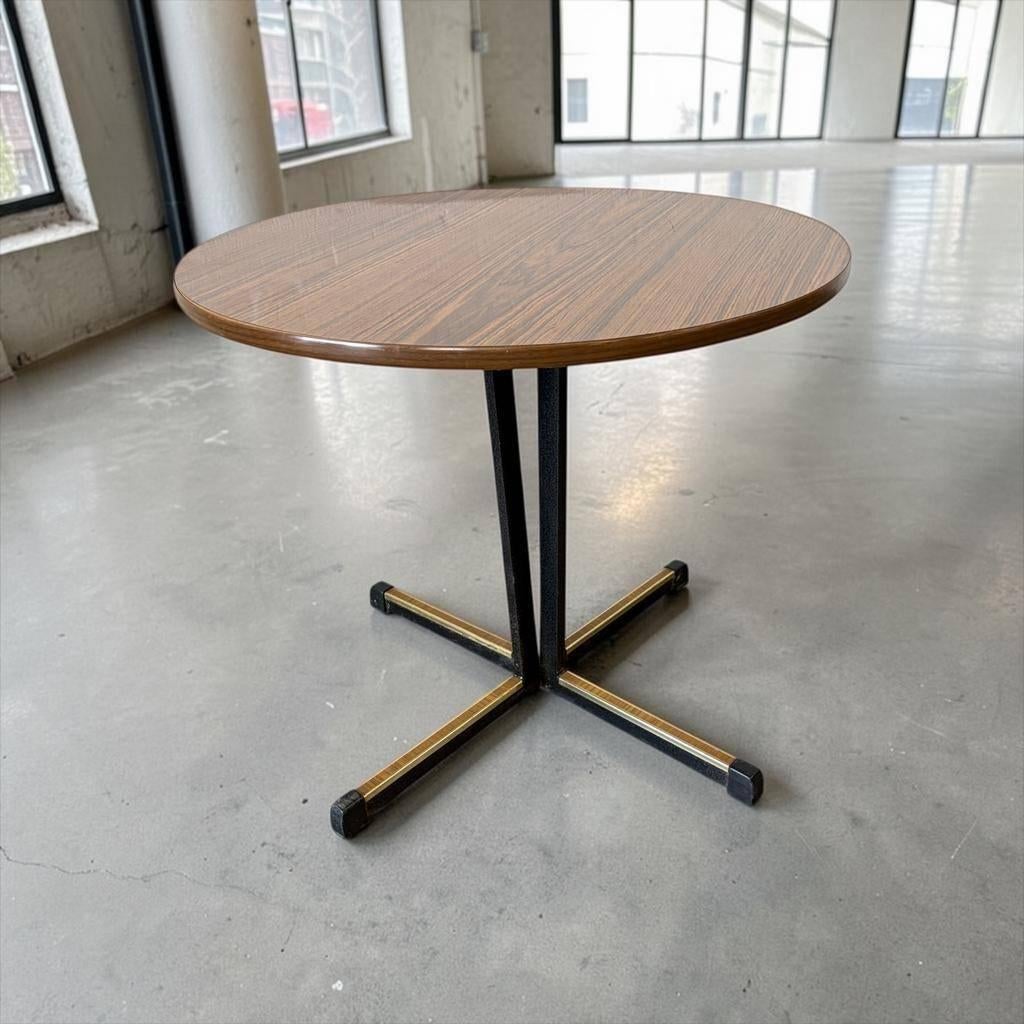 Vintage ronde bijzettafel / sidetable met zwarte stervoet, Ophalen