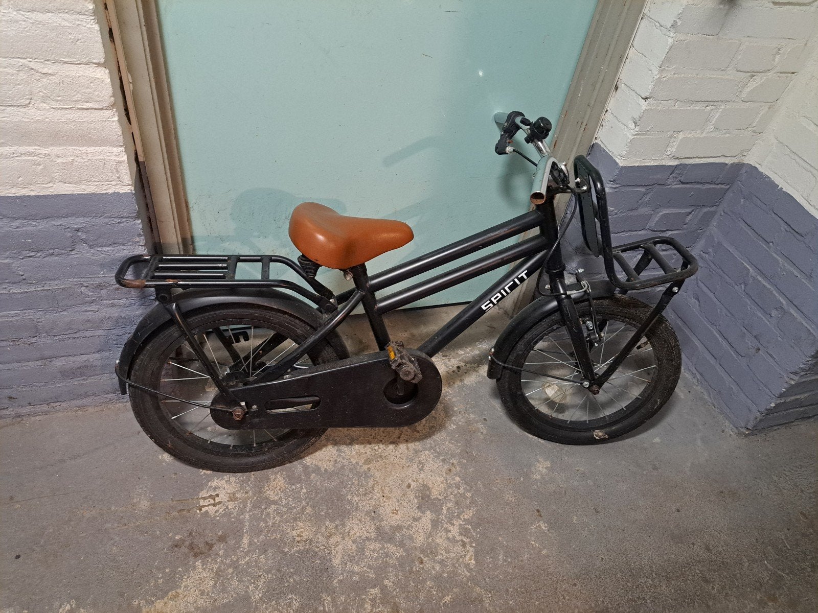 Leuke Spirit kinderfiets met nieuwe handvatten, Fietsen en Brommers, Velgrem, Ophalen of Verzenden, Spirit, 16 tot 20 inch