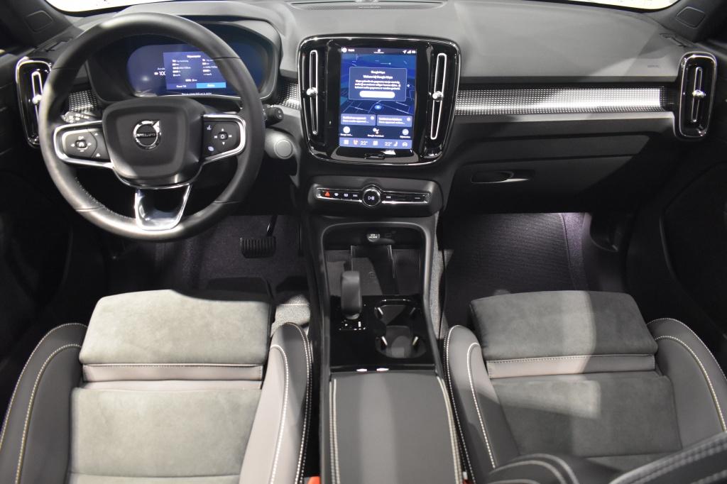 Volvo EX40 Extended Range Ultra Black Edition 252pk/82kWh |, Automaat, 0 cilinders, Gebruikt, 252 pk