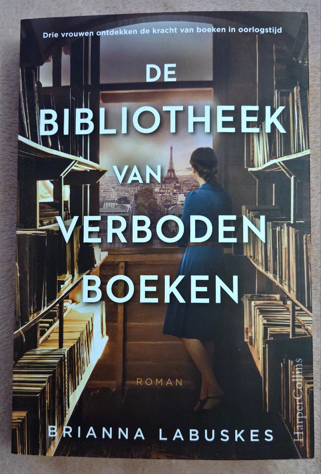 Brianna Labuskes - De bibliotheek van verboden boeken, Ophalen of Verzenden, Zo goed als nieuw, Brianna Labuskes